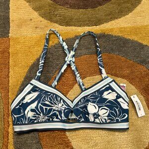 NWT Adore Me Gisele Swimwear Top Floral Joyful Daisies Bikini Cutout Size Small
